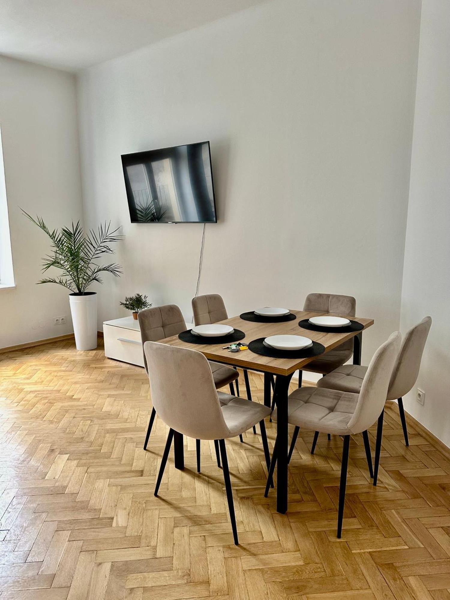 Selected Apartments By Market Square Krakow Exterior photo